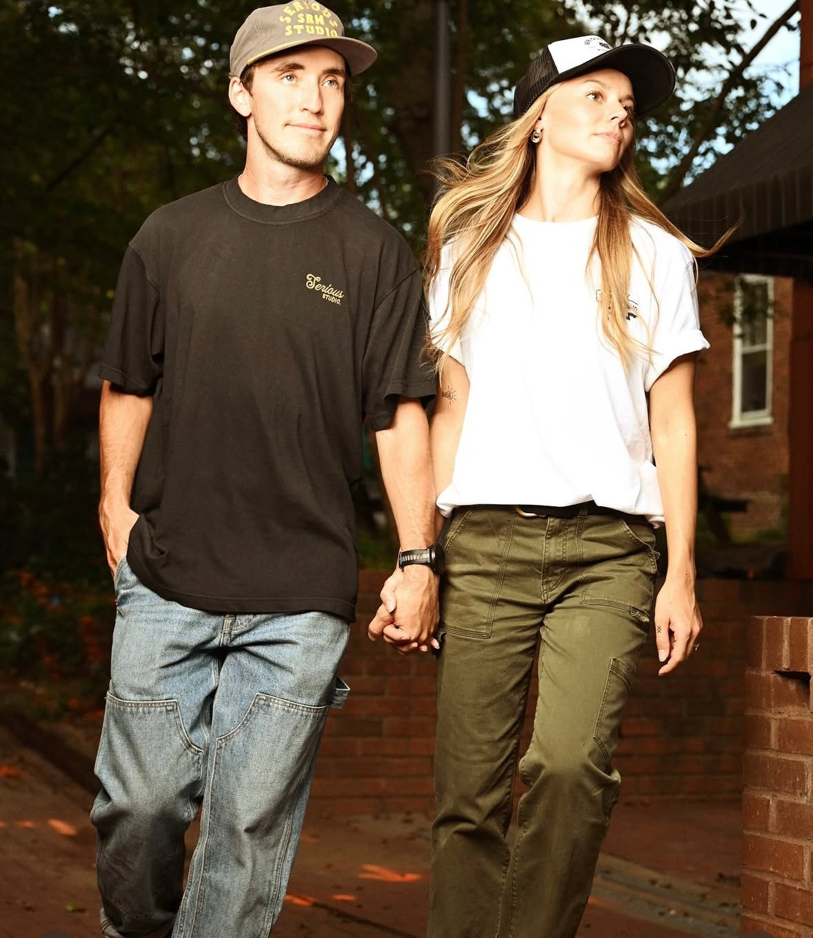 LUXURY SERIOUS STUDIOS SCRIPT TEE - BLACK